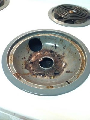 How to Clean Stove Drip Pans & Burners Naturally - Savor + Savvy