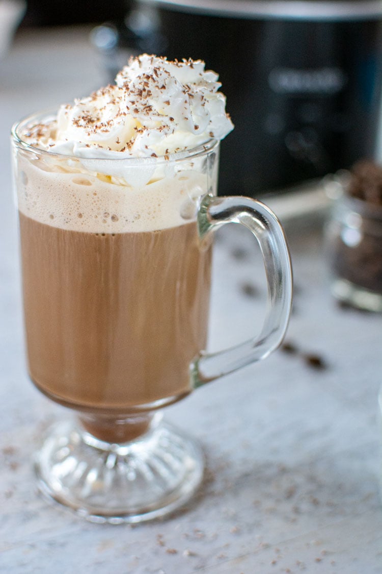 https://savorandsavvy.com/wp-content/uploads/2019/12/irish-coffee.jpg