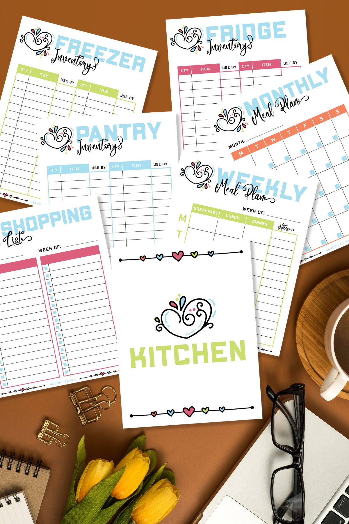 Kitchen organization printables and category cover for mom binder.