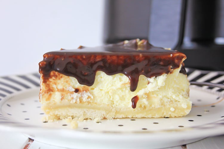chocolate and caramel cheesecake Twix cheesecake made in the air fryer.